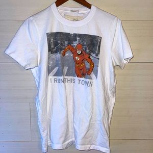White Abercrombie graphic tee